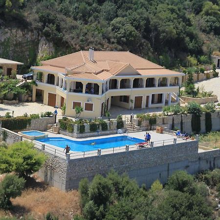Villa Akros And Suites Keri Екстериор снимка