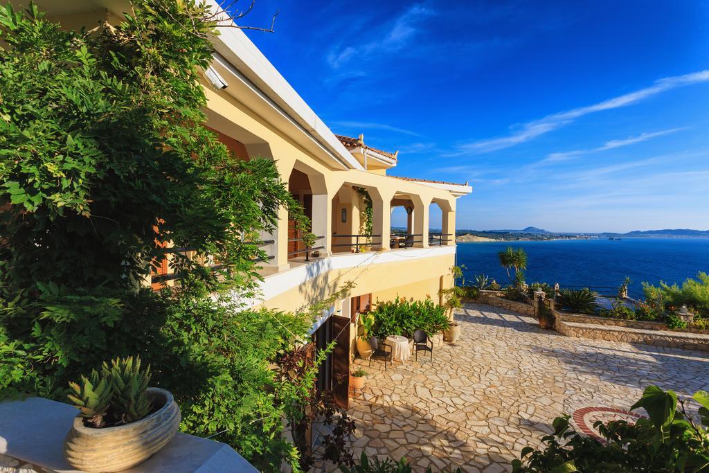 Villa Akros And Suites Keri Екстериор снимка