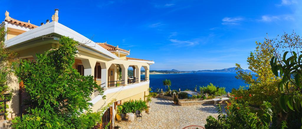 Villa Akros And Suites Keri Екстериор снимка